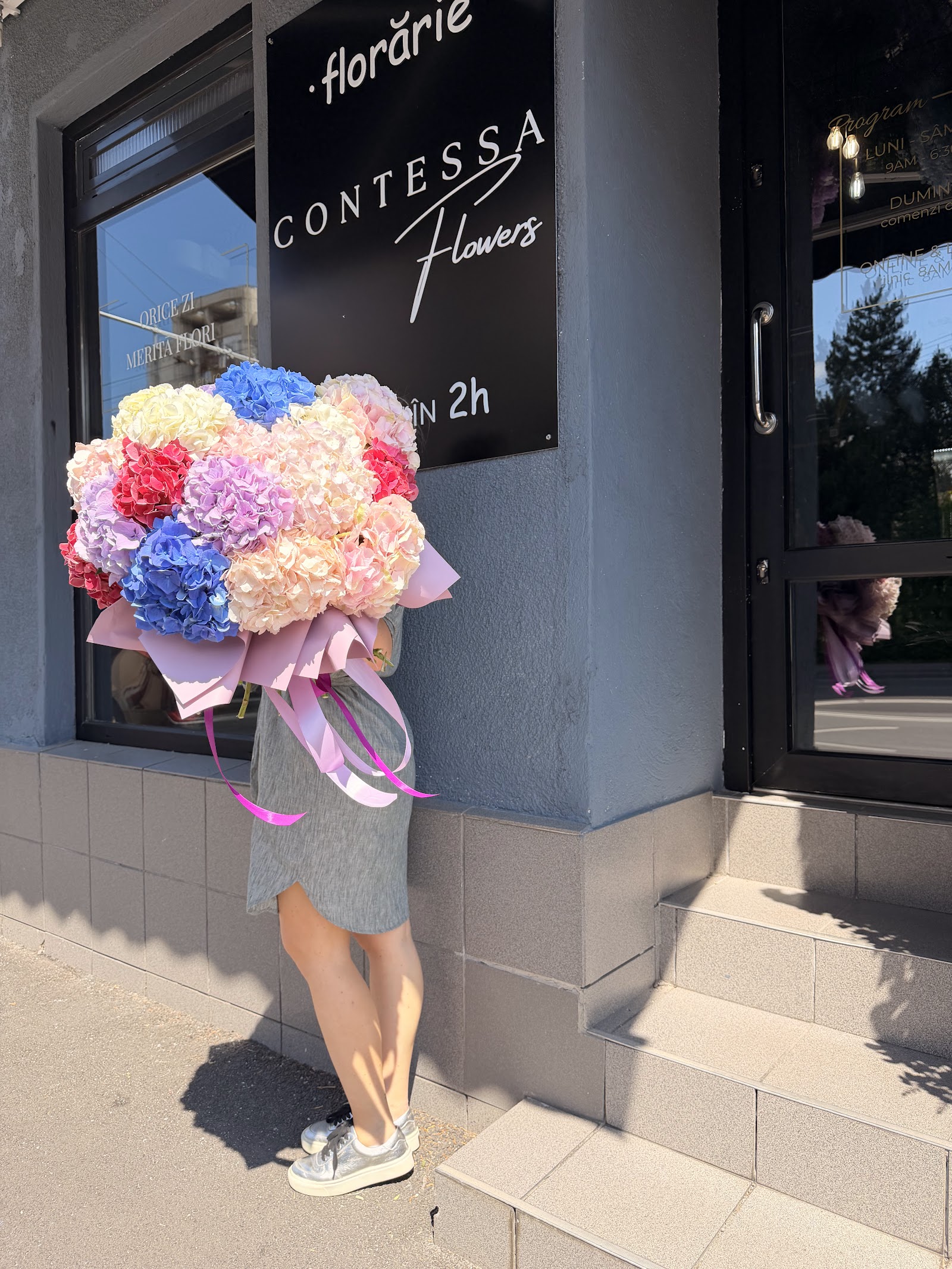 Contessa Flowers
