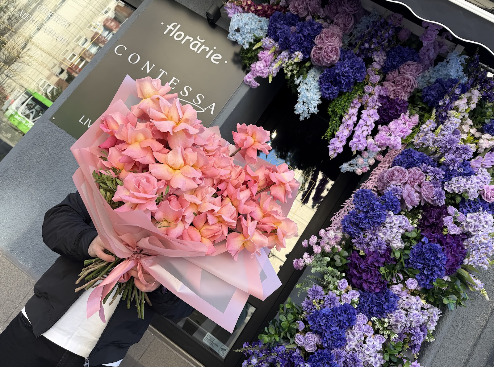 Contessa Flowers
