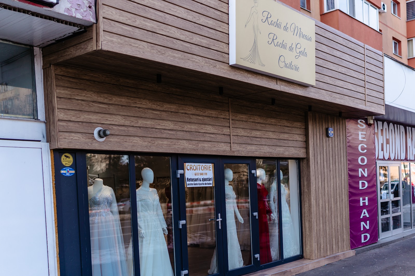 Ramo Fashion – Rochii de mireasă, gala & evenimente