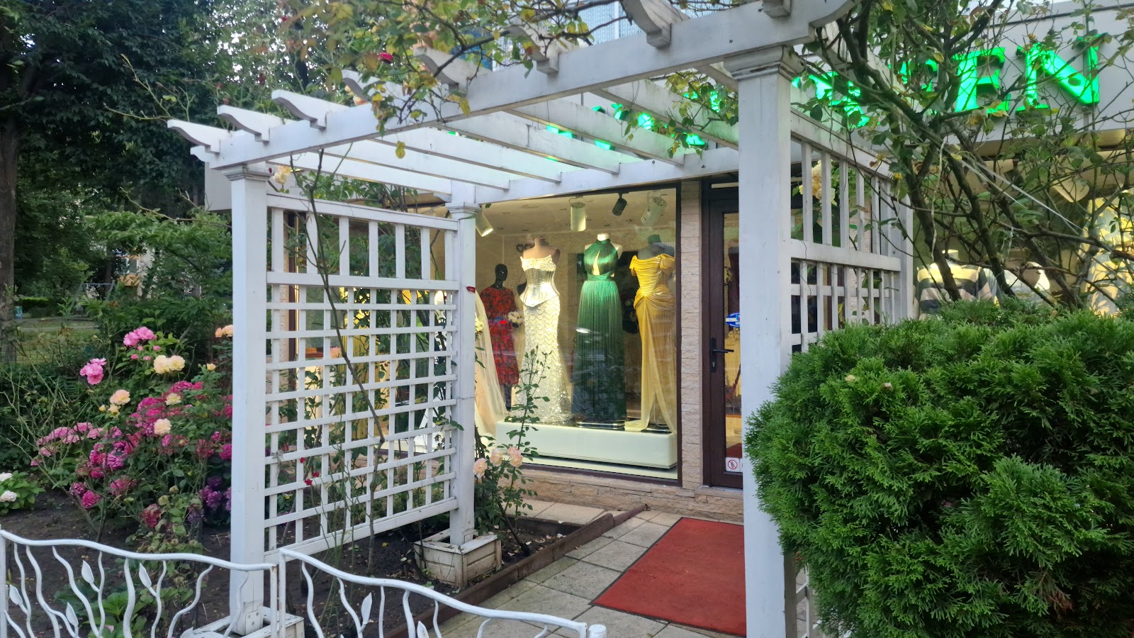 EvergreenBrides Atelier - rochii de mireasa Brasov