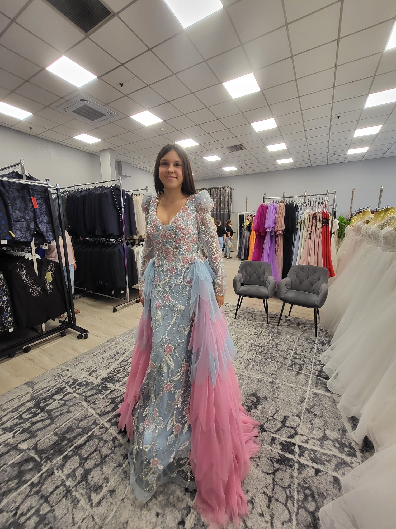 Magazin Rochii de mireasă și Costume Eliana mall