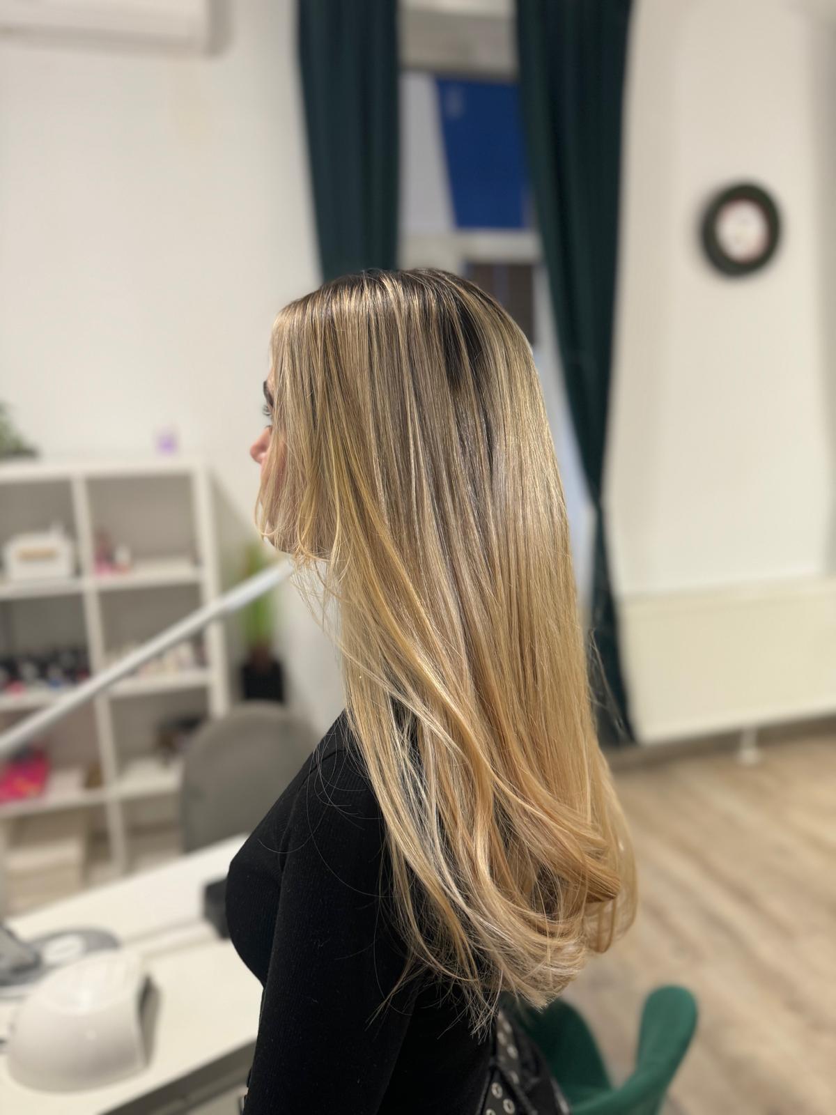 Coafor Brasov - Roxy Beauty Hair