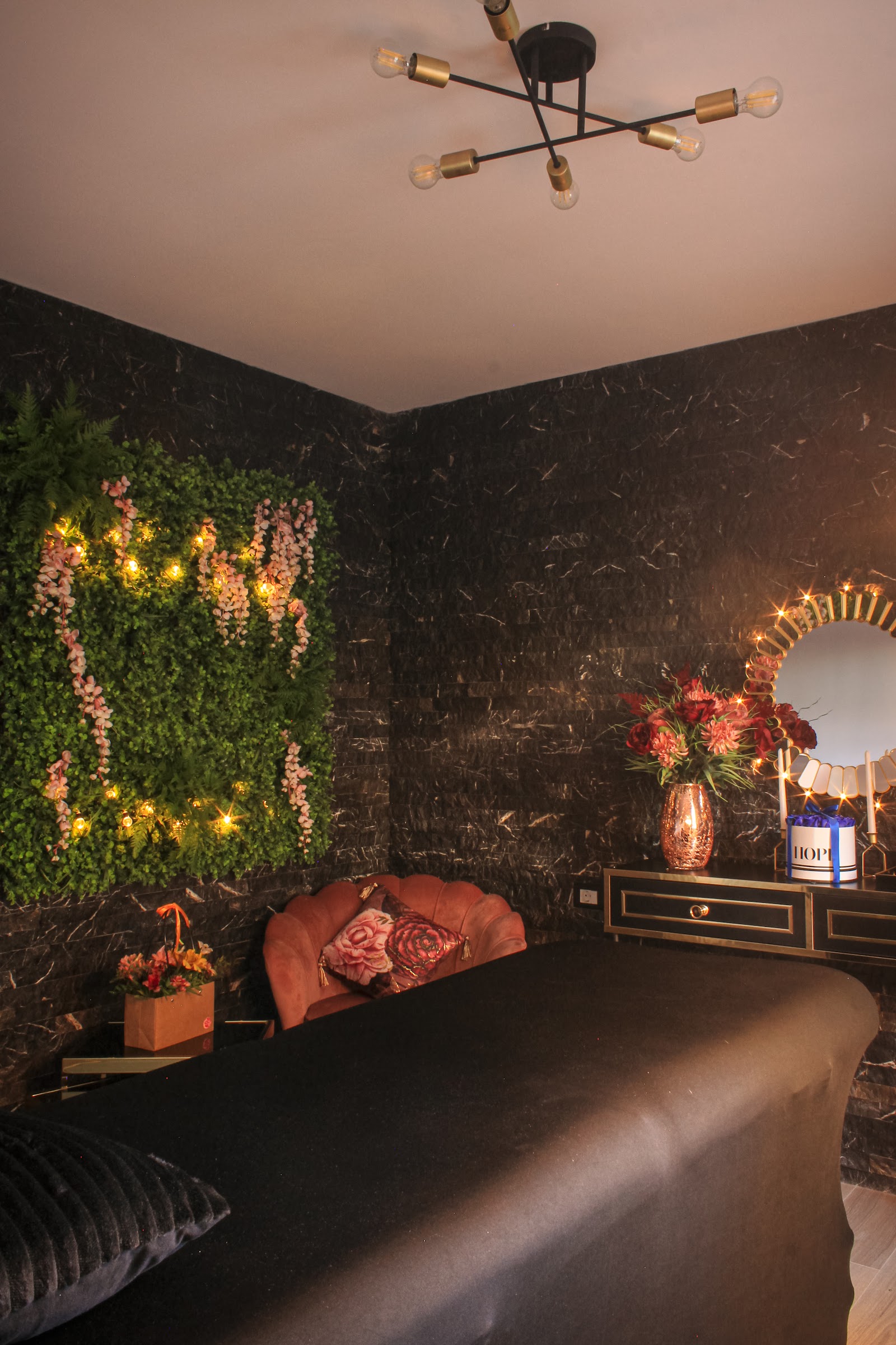 Beauty Corner by Daniel Mihai