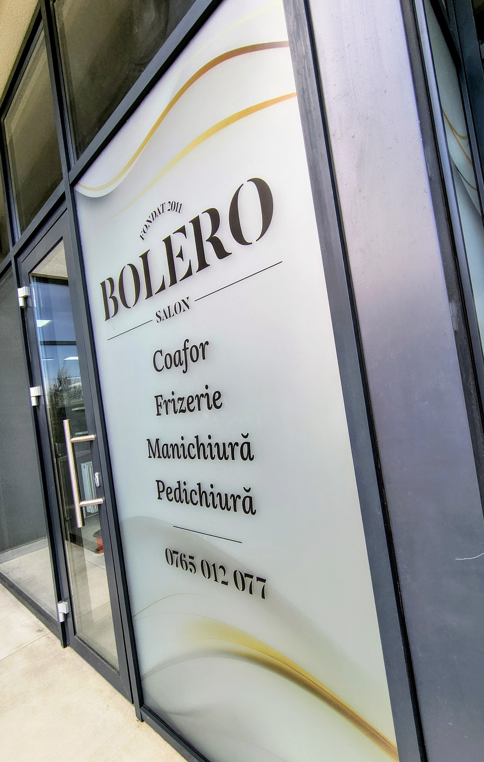 Salon manichiura