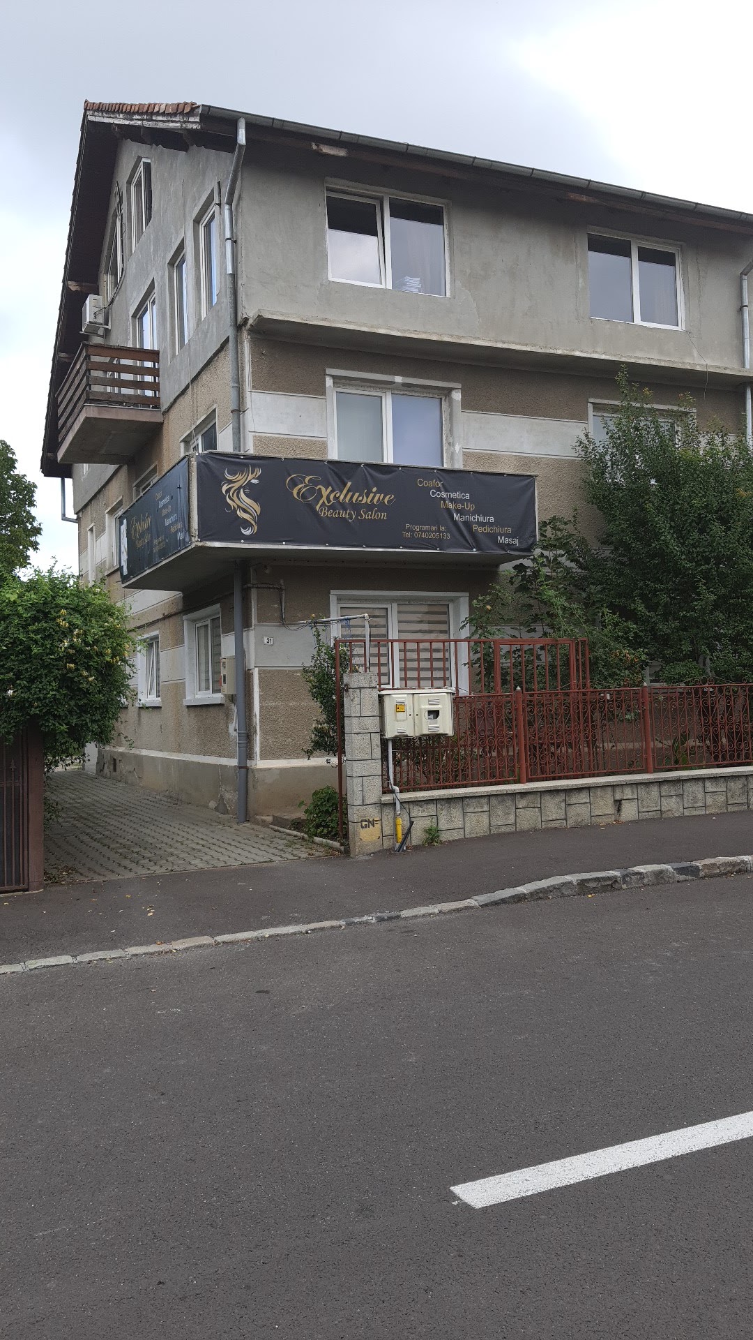 exclusive Beauty Salon
