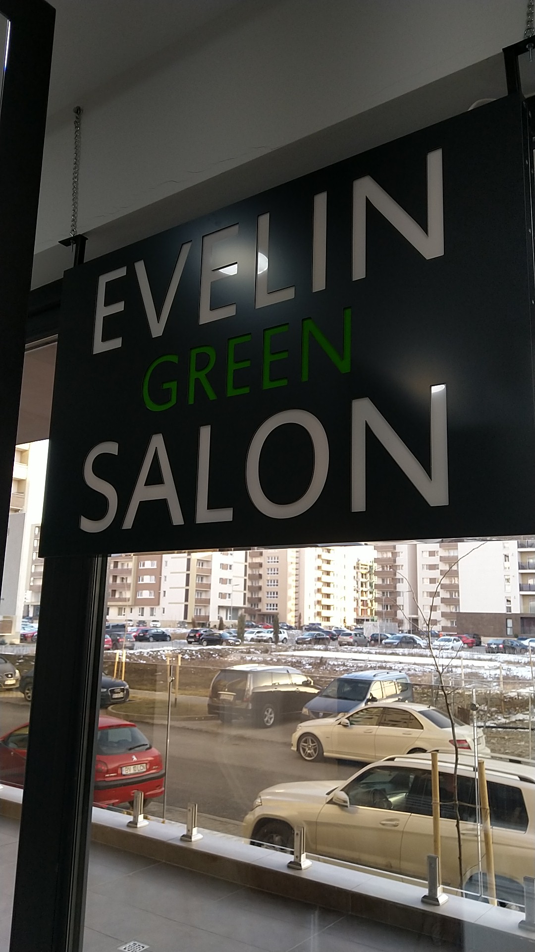 SALON DE INFRUMUSEȚARE - EVELIN GREEN SALON, BRAȘOV