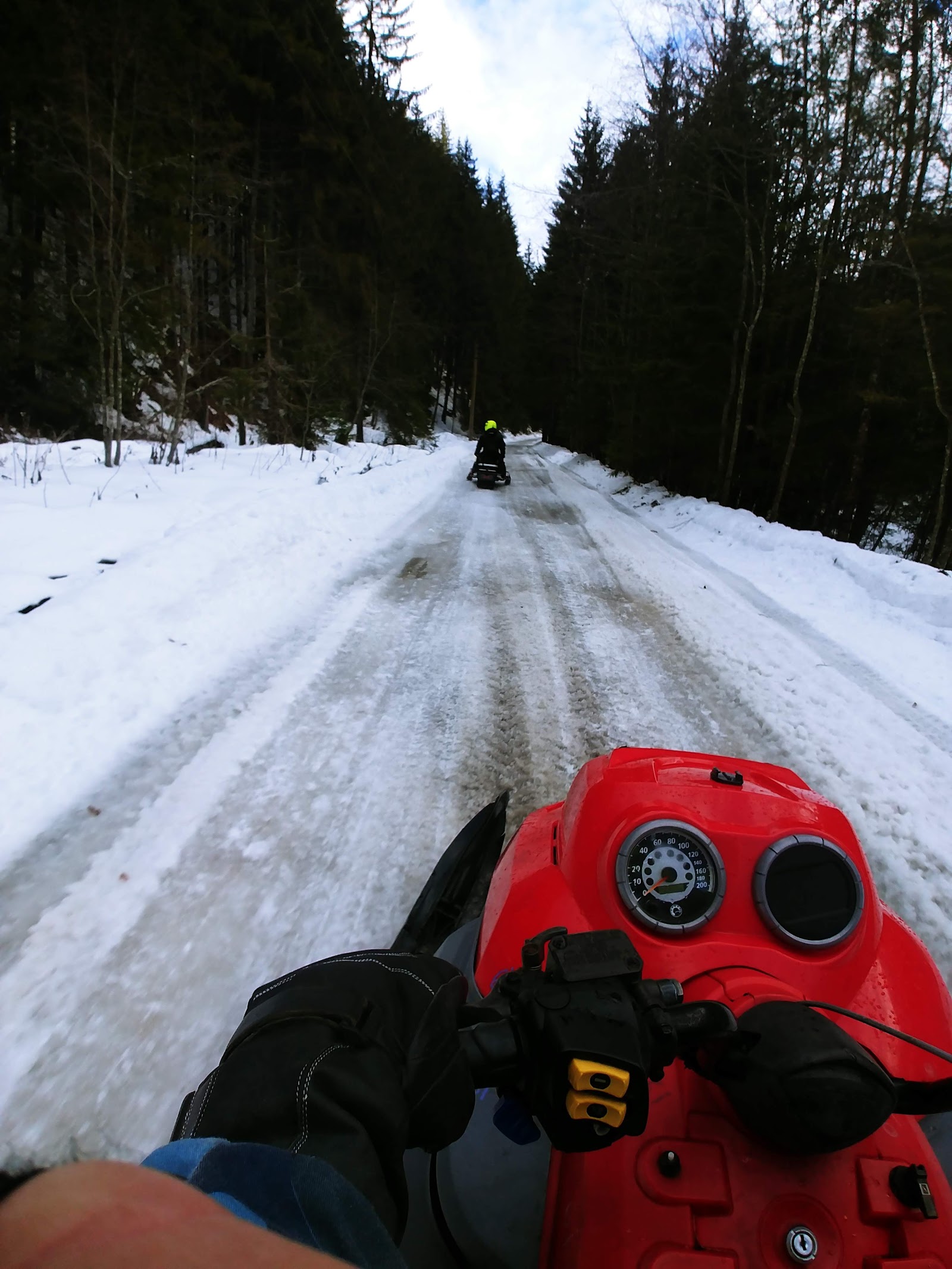 Inchirieri ATV Buggy Snowmobile For Rent Paintball Brasov