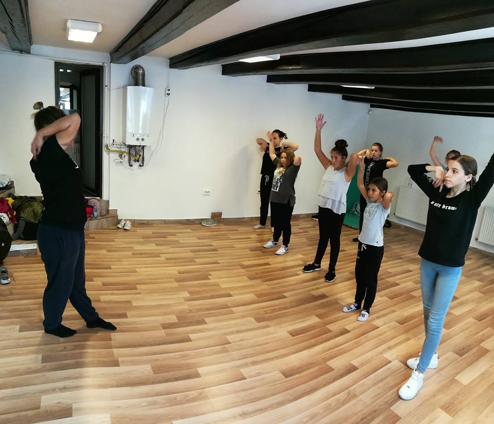 Breaking Brasov - Scoala si cursuri de dans copii si adulti