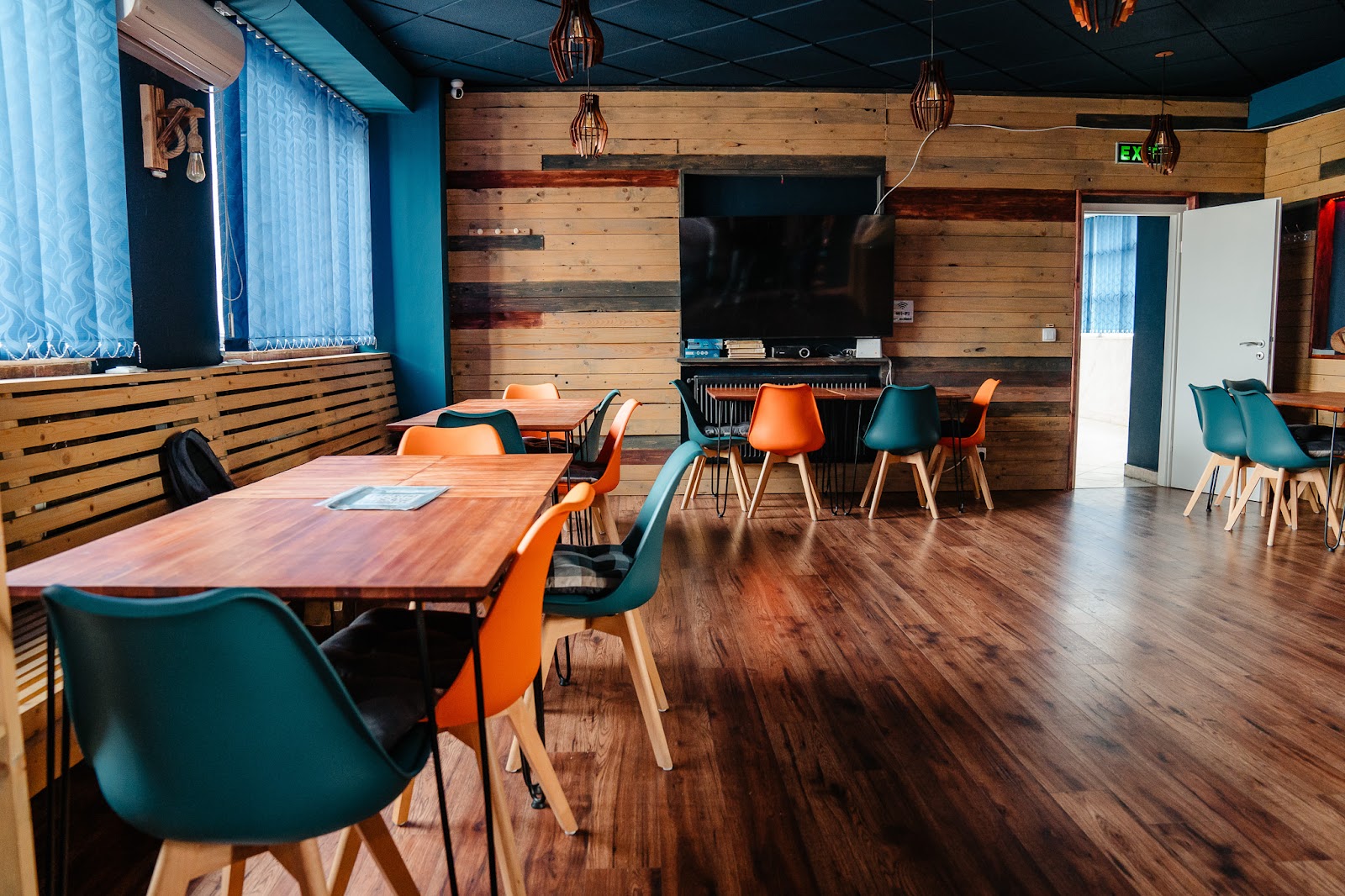 Puzzle Punks Brasov - Escape Room & Board Games Cafe