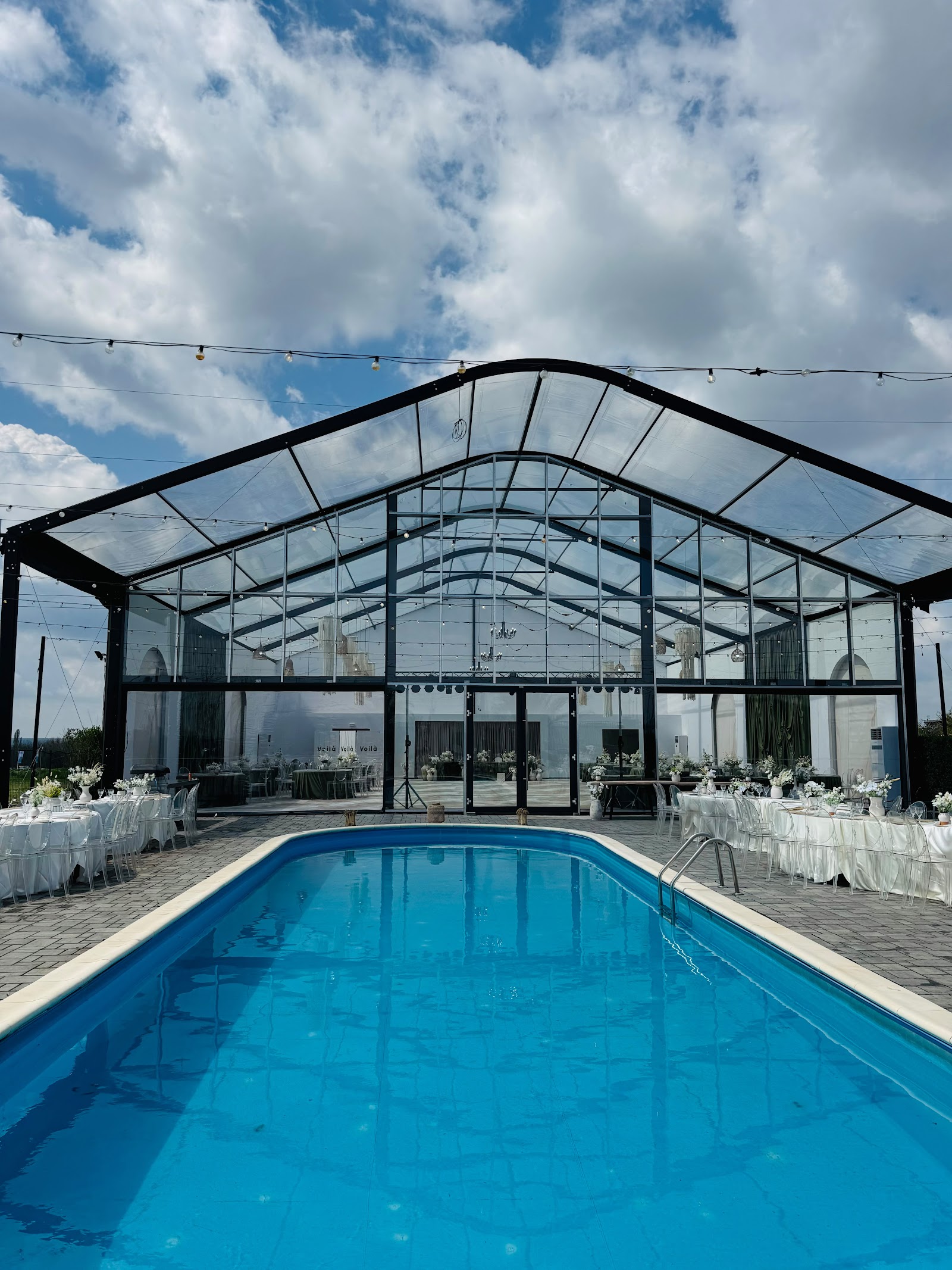 Voilà Ballroom