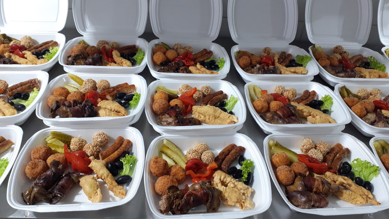 Contract food delivery catering