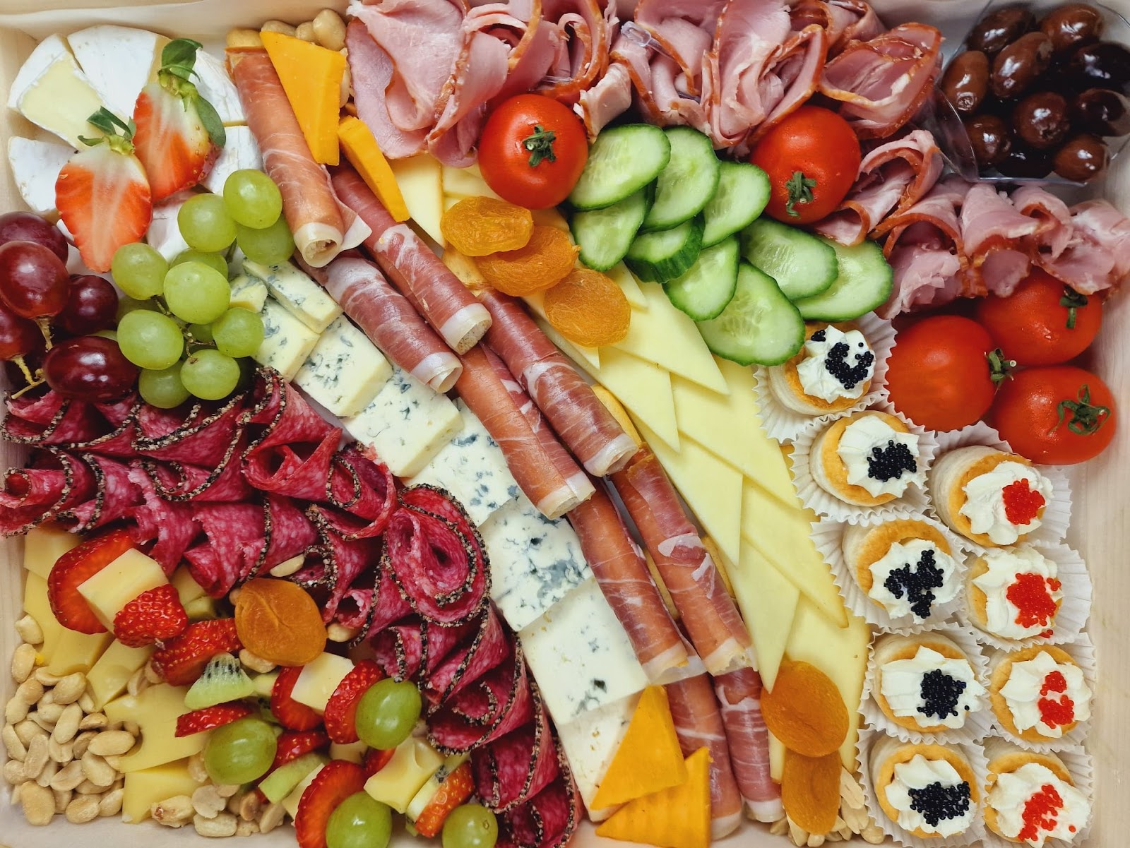 Comenzi Platouri Aperitive Bucuresti