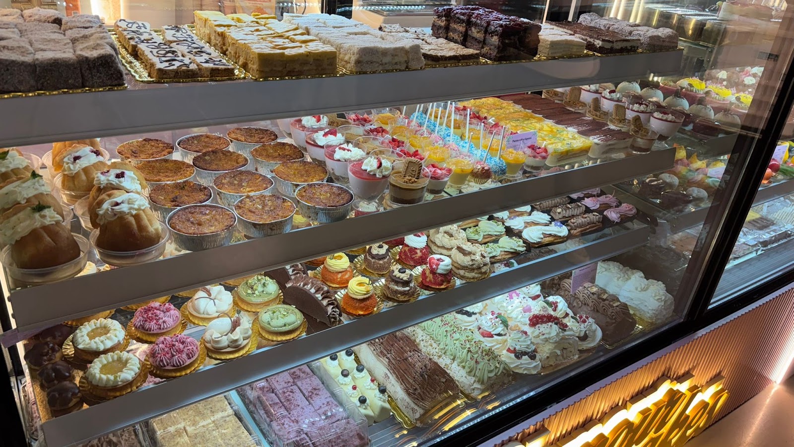 Glamour Cakes