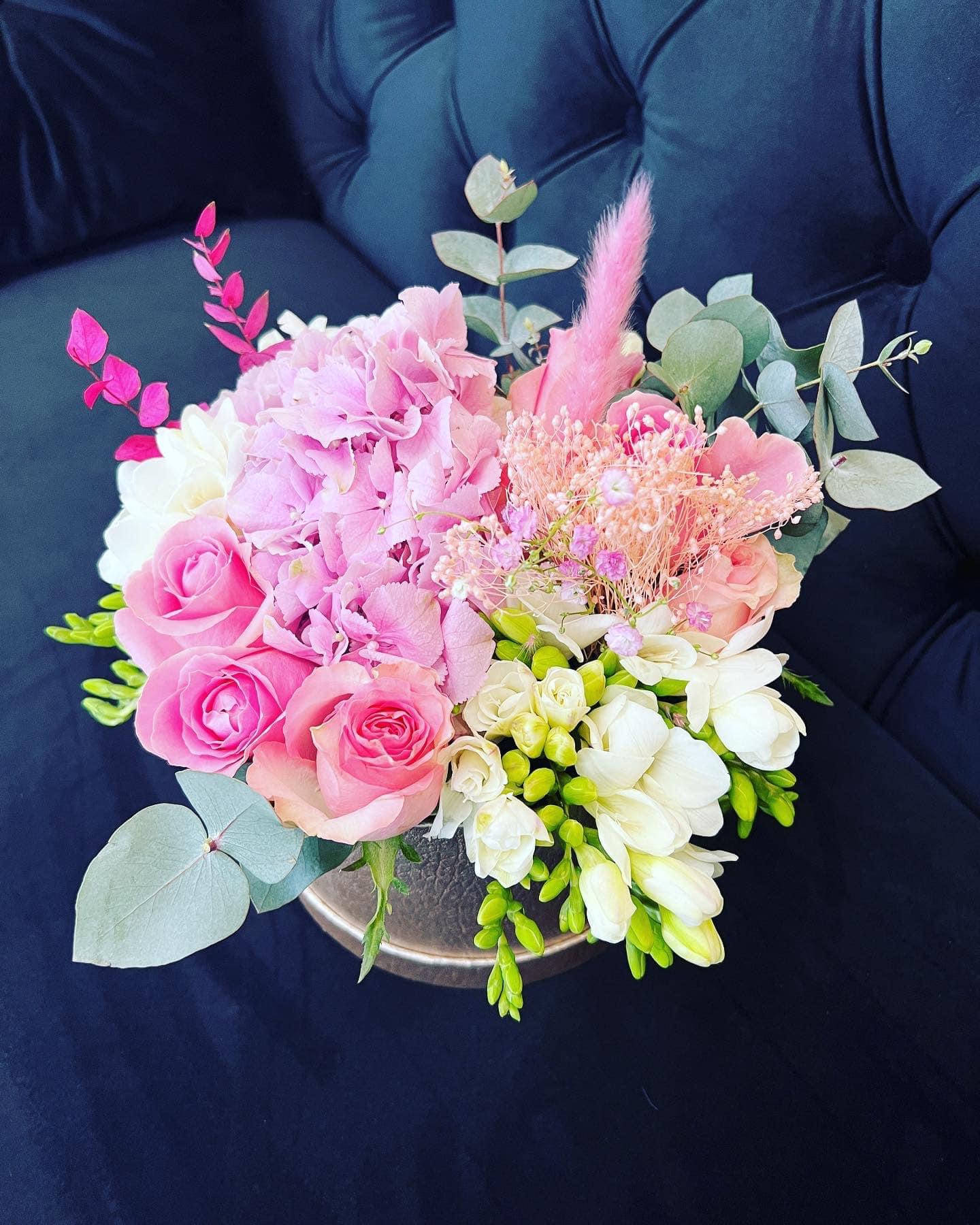 Maison Des Fleurs & Chocolat