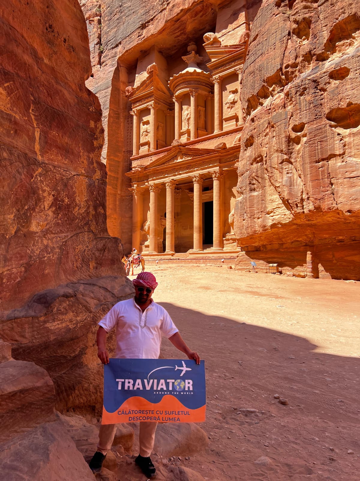 TRAVIATOR