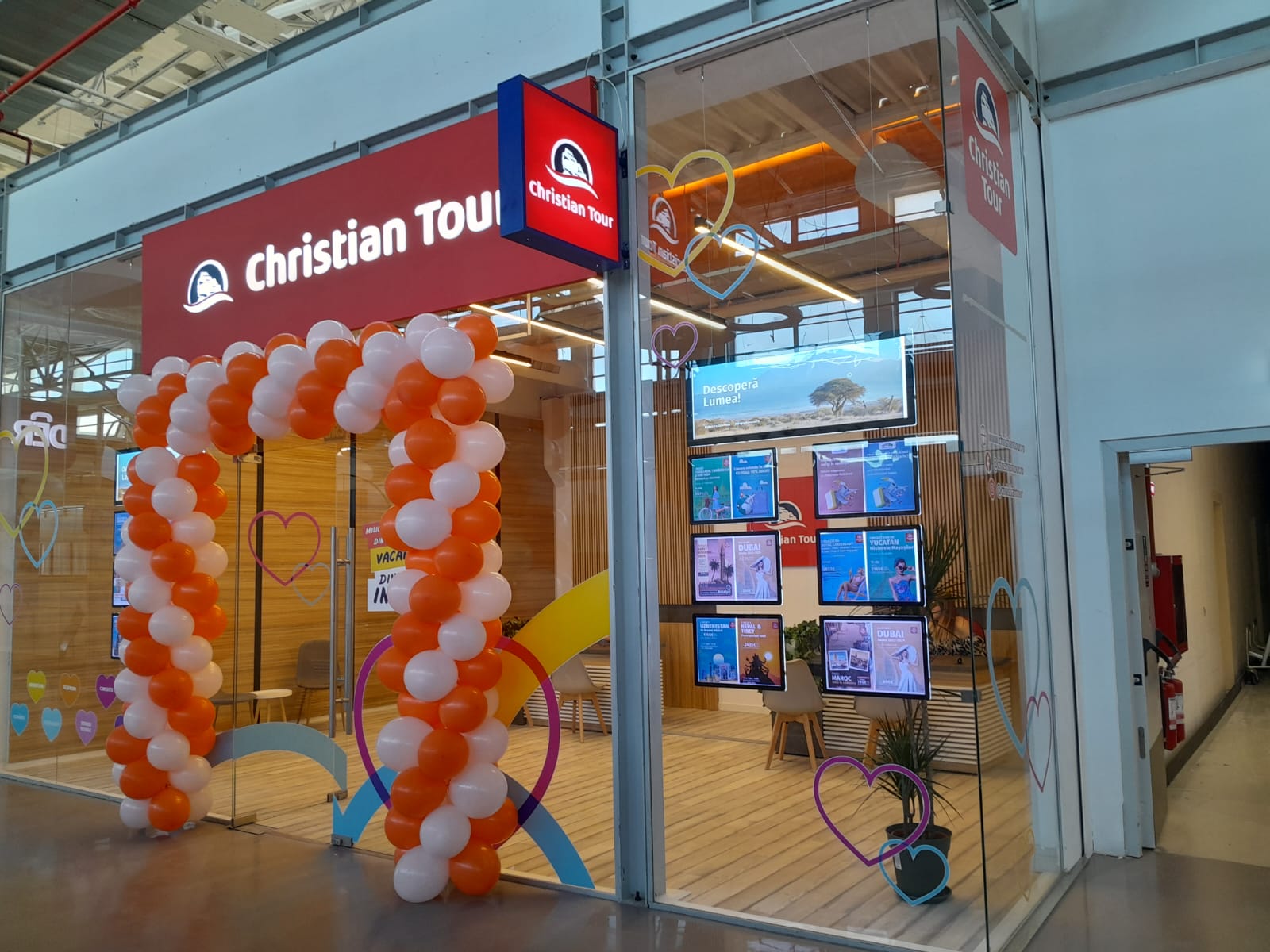 Christian Tour Craiova Mall