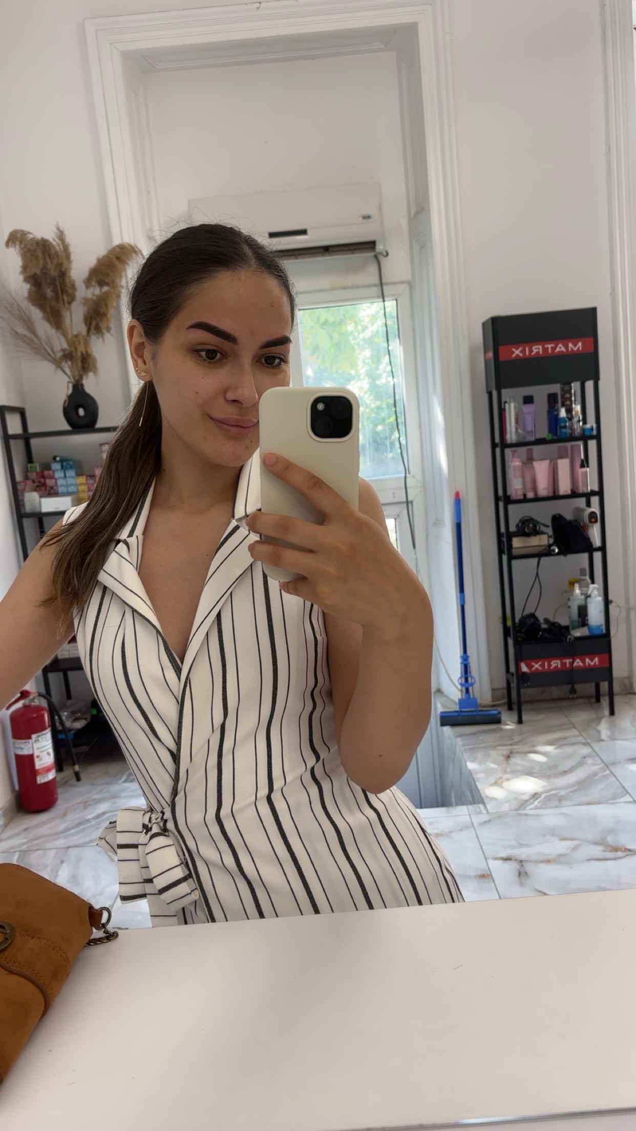 Art21 beauty lab