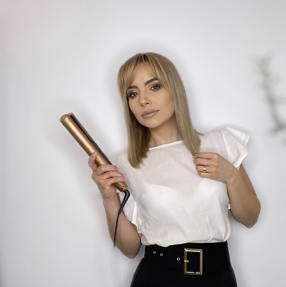 Andreea Semida Hairstylist