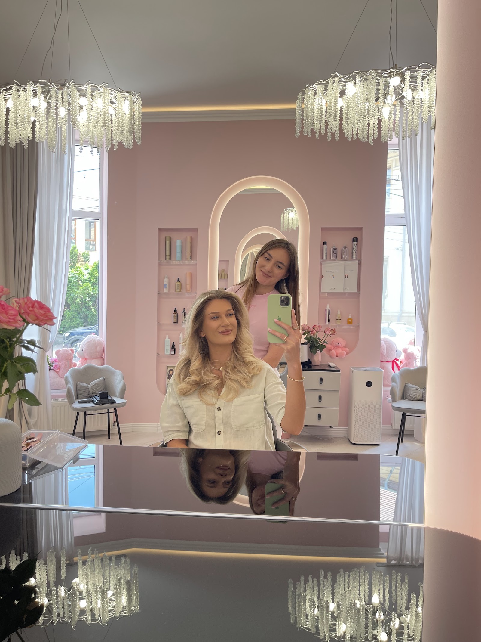 Andreea Semida Hairstylist
