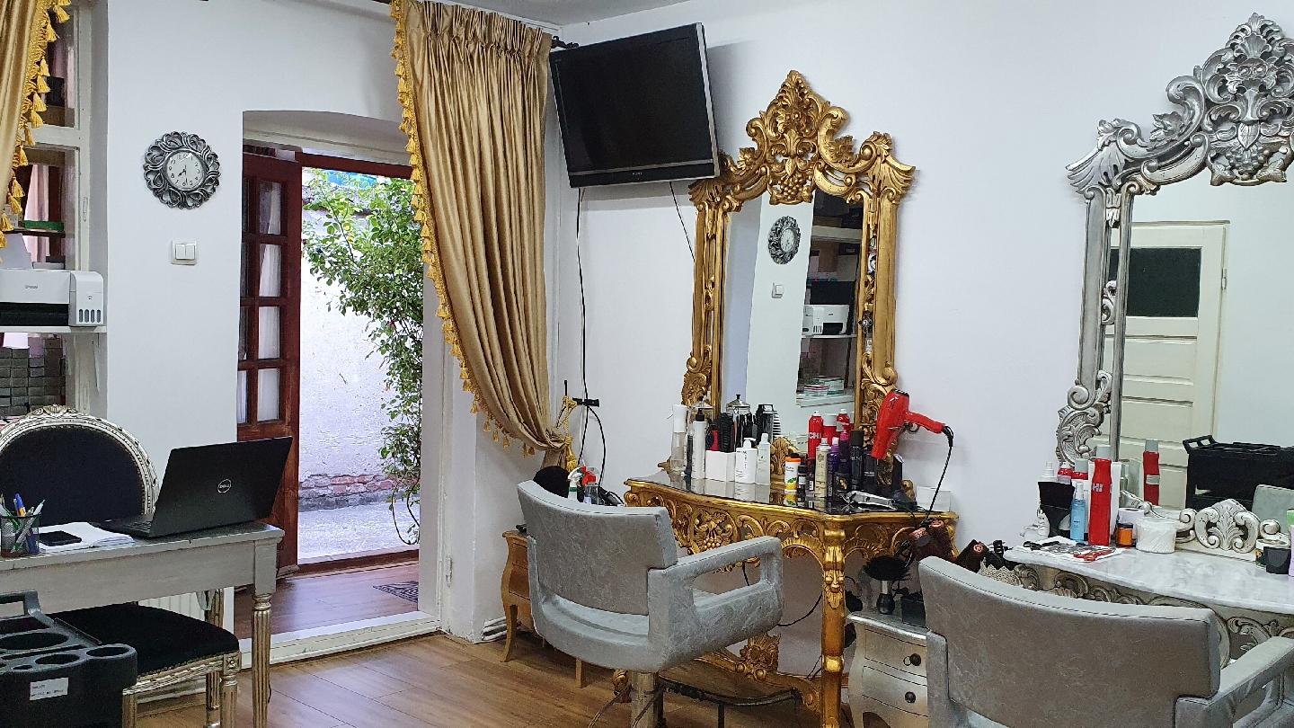 Salon Coafura, Keratina & Academia Marian Cotoi