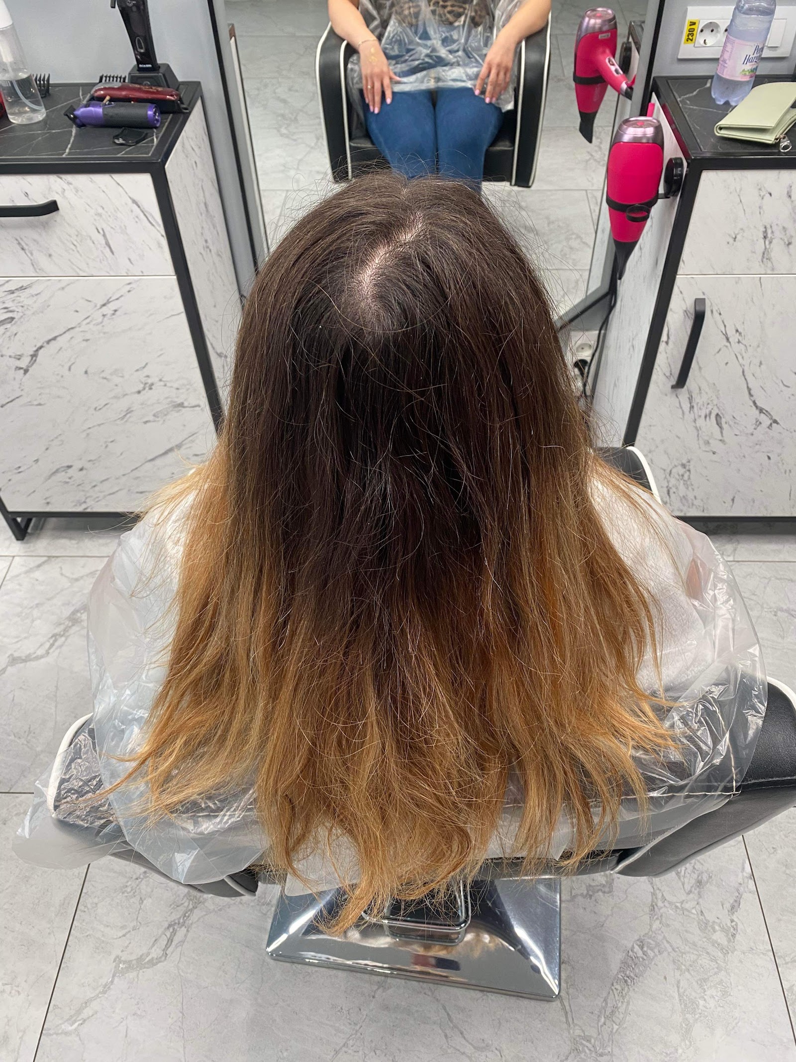 Magnetic Salon