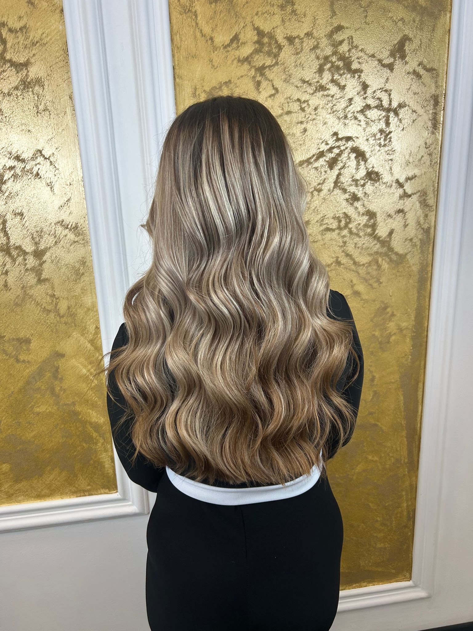 Antoaneta Special Salon