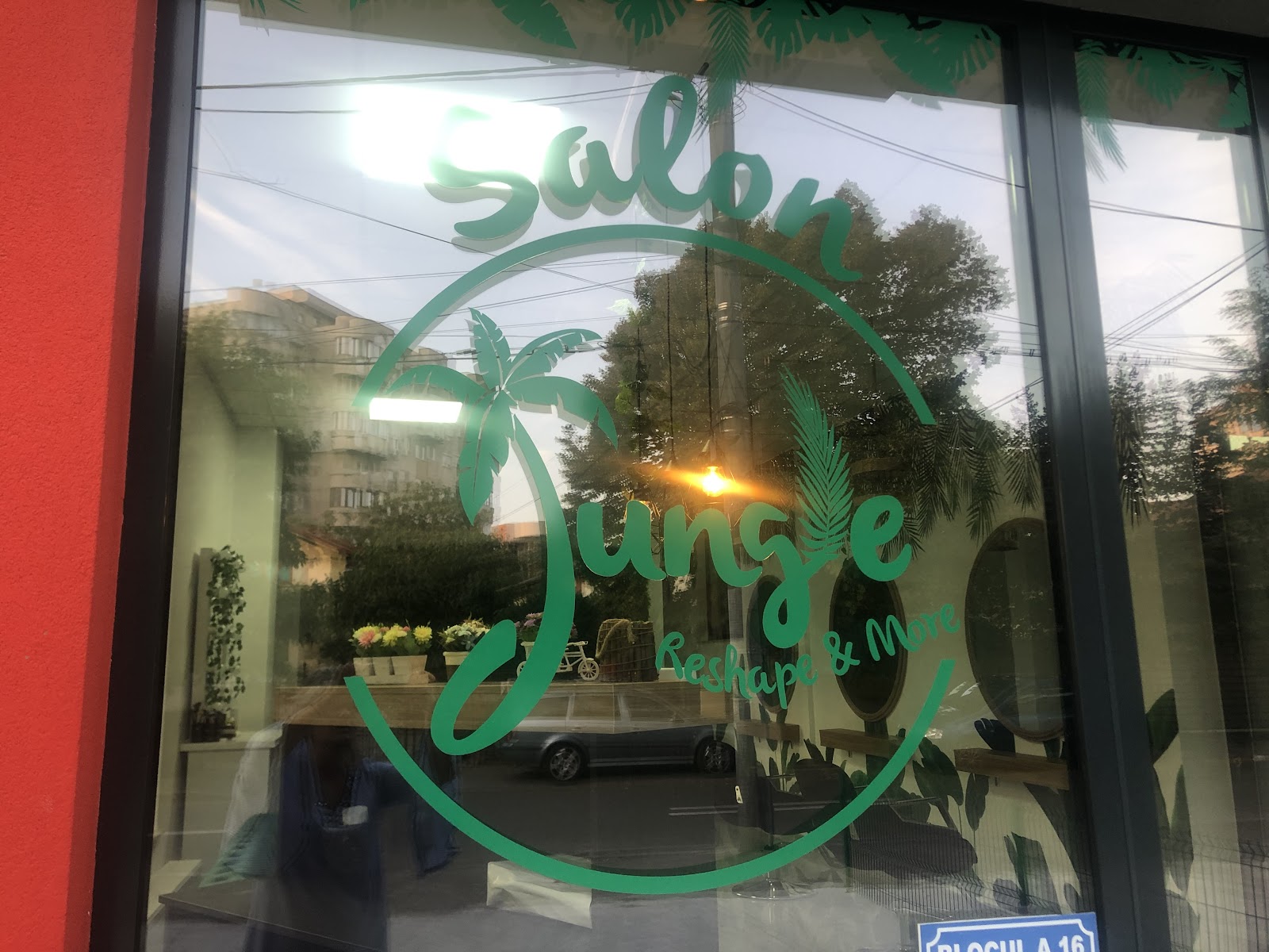 Jungle Salon