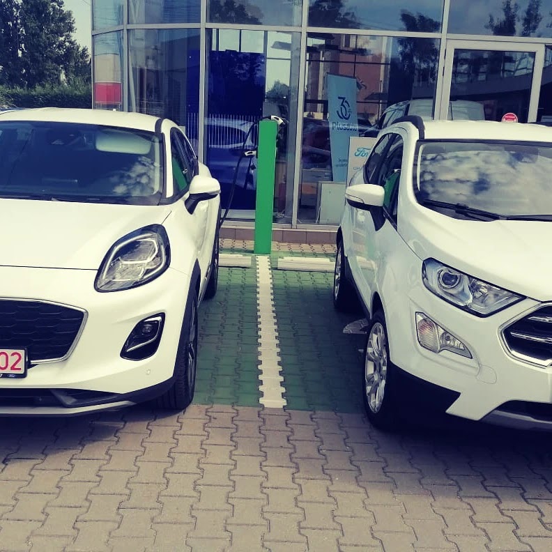 LITTLE SOFIA| Inchiriere masini Craiova|Rent a car Craiova| Inchirieri auto Craiova|