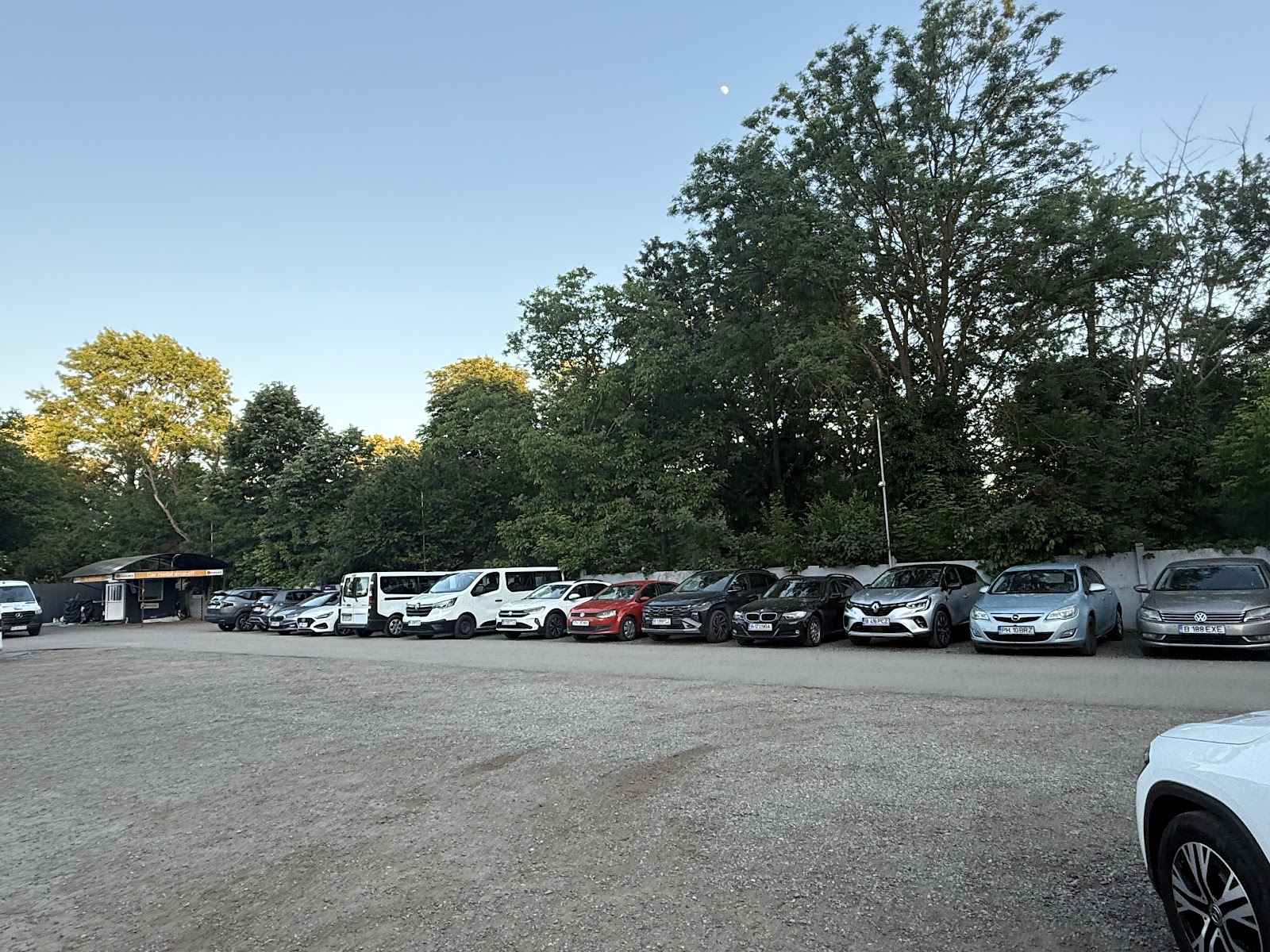 PriceCarZ - Rent a Car Otopeni