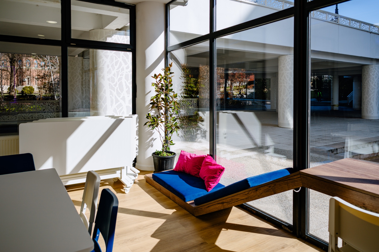 Zbor Hub Craiova