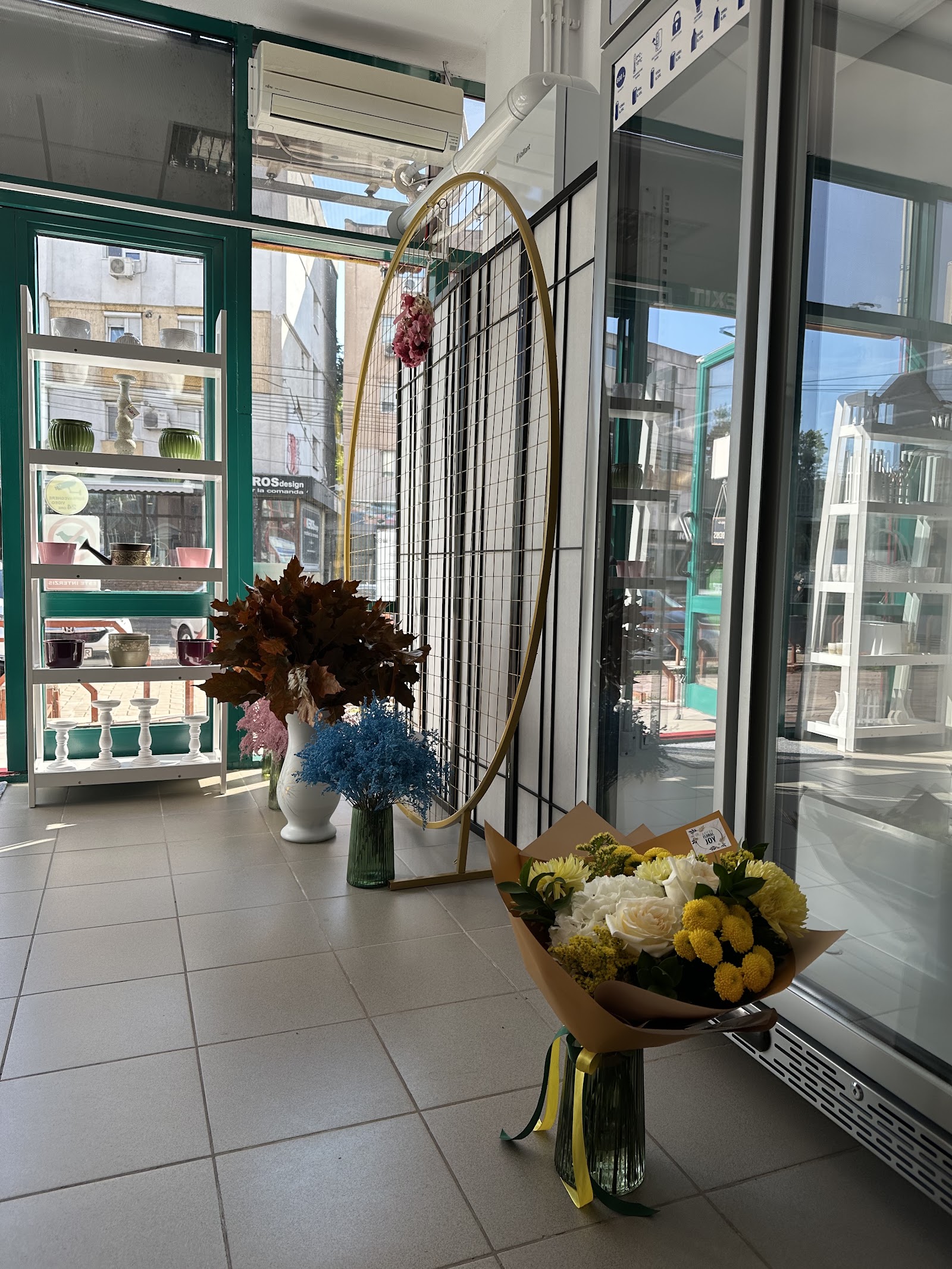 LUCIA FLORAL JOY SRL