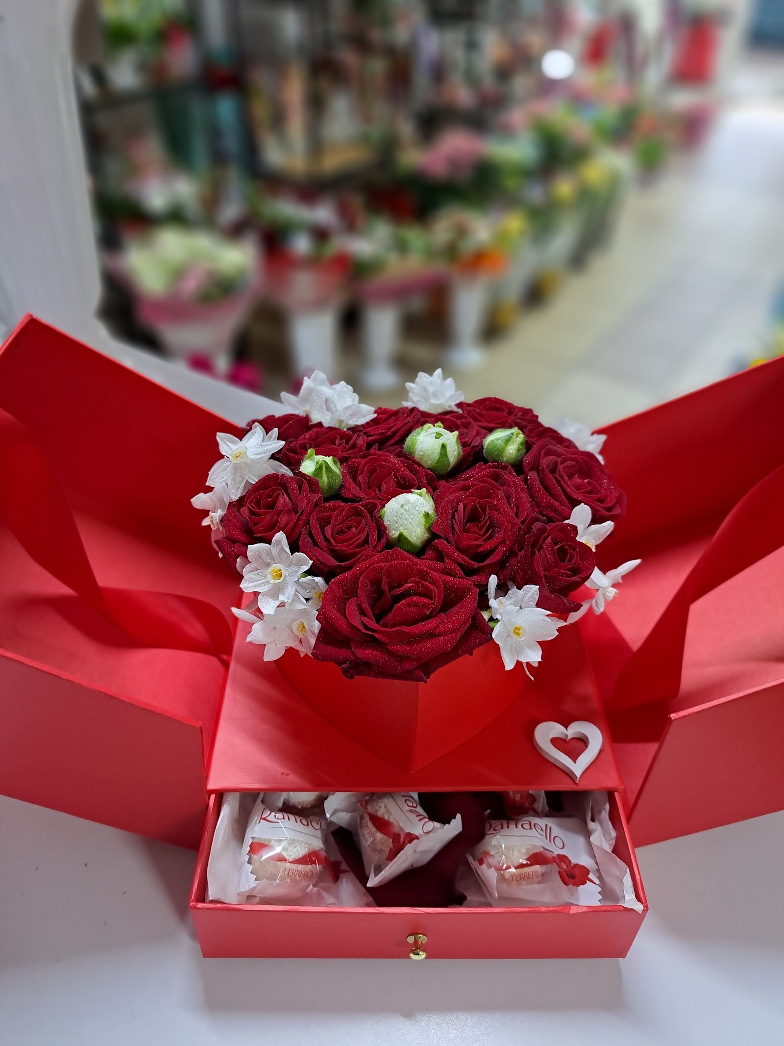 FLORARIA IRISS STYLE