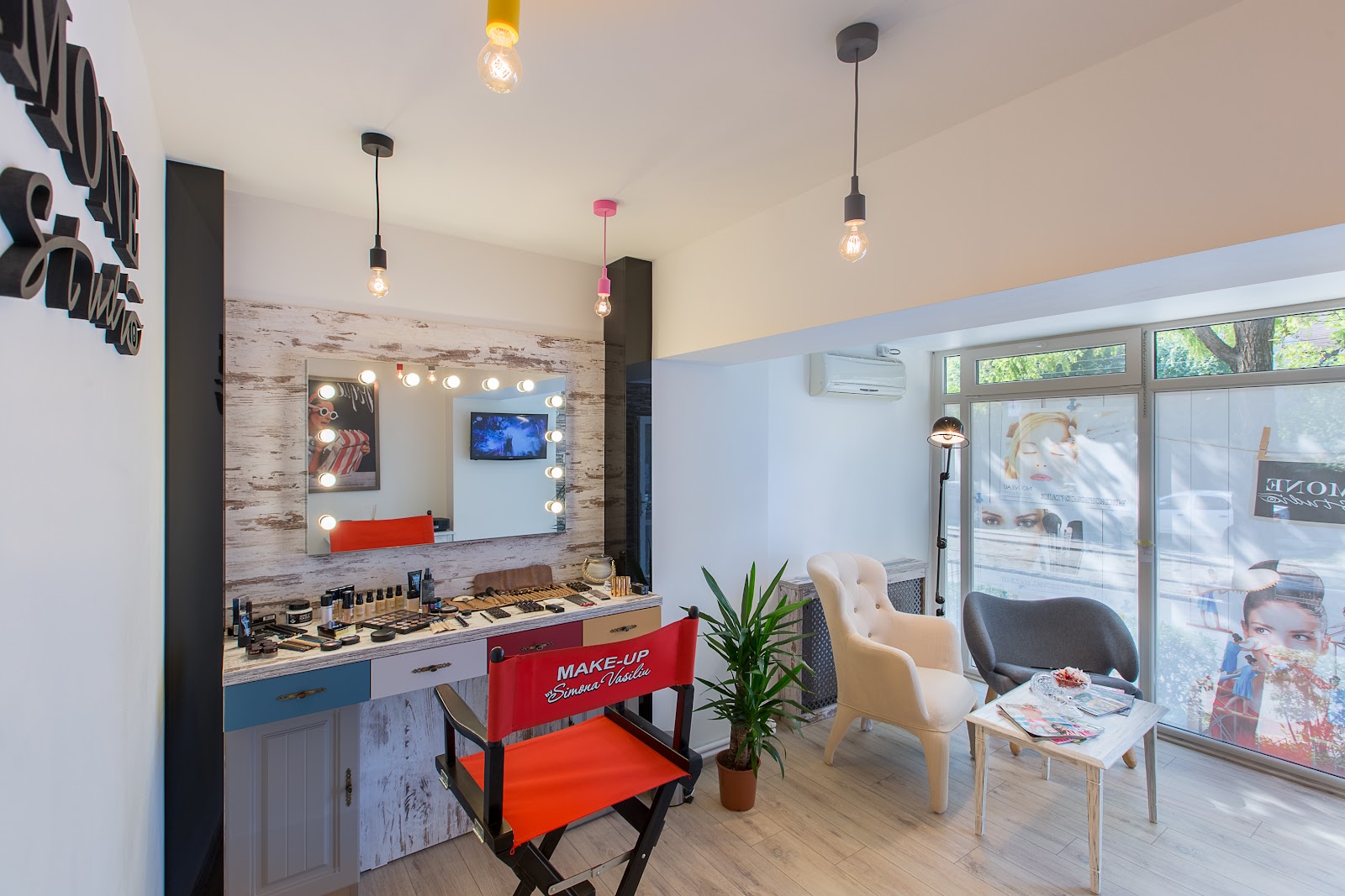 Simone Studio