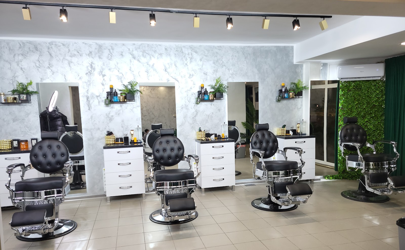 Salon OPIUM