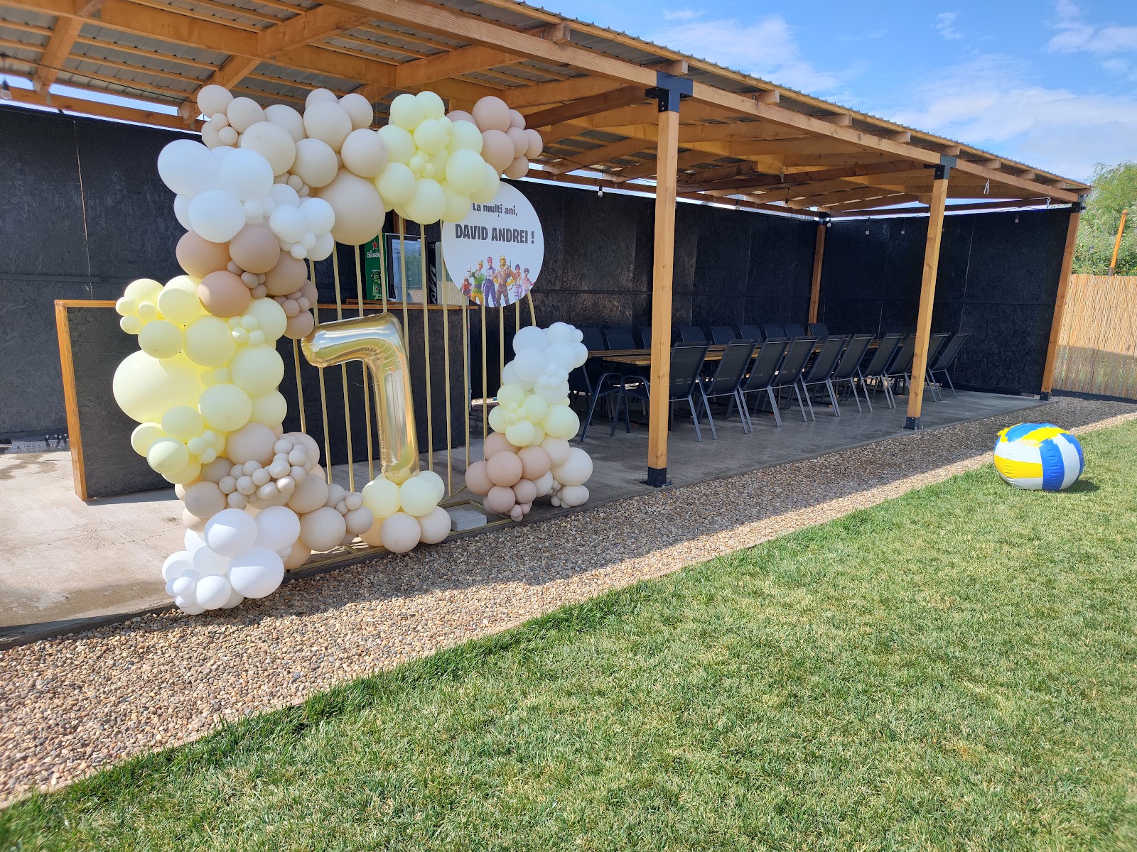 LPK FUNPLACE PARTY AND GRILL