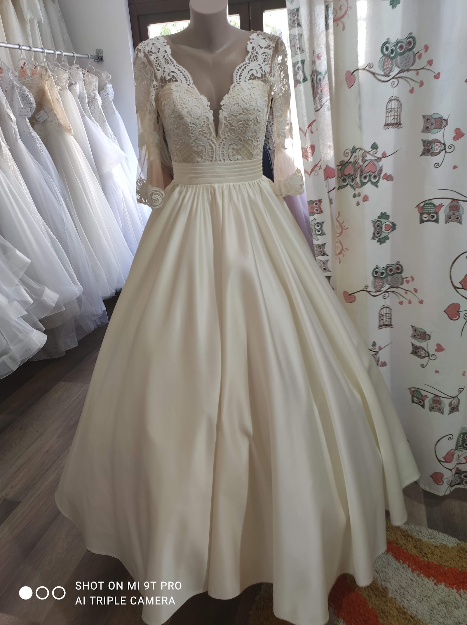SALON ELY
