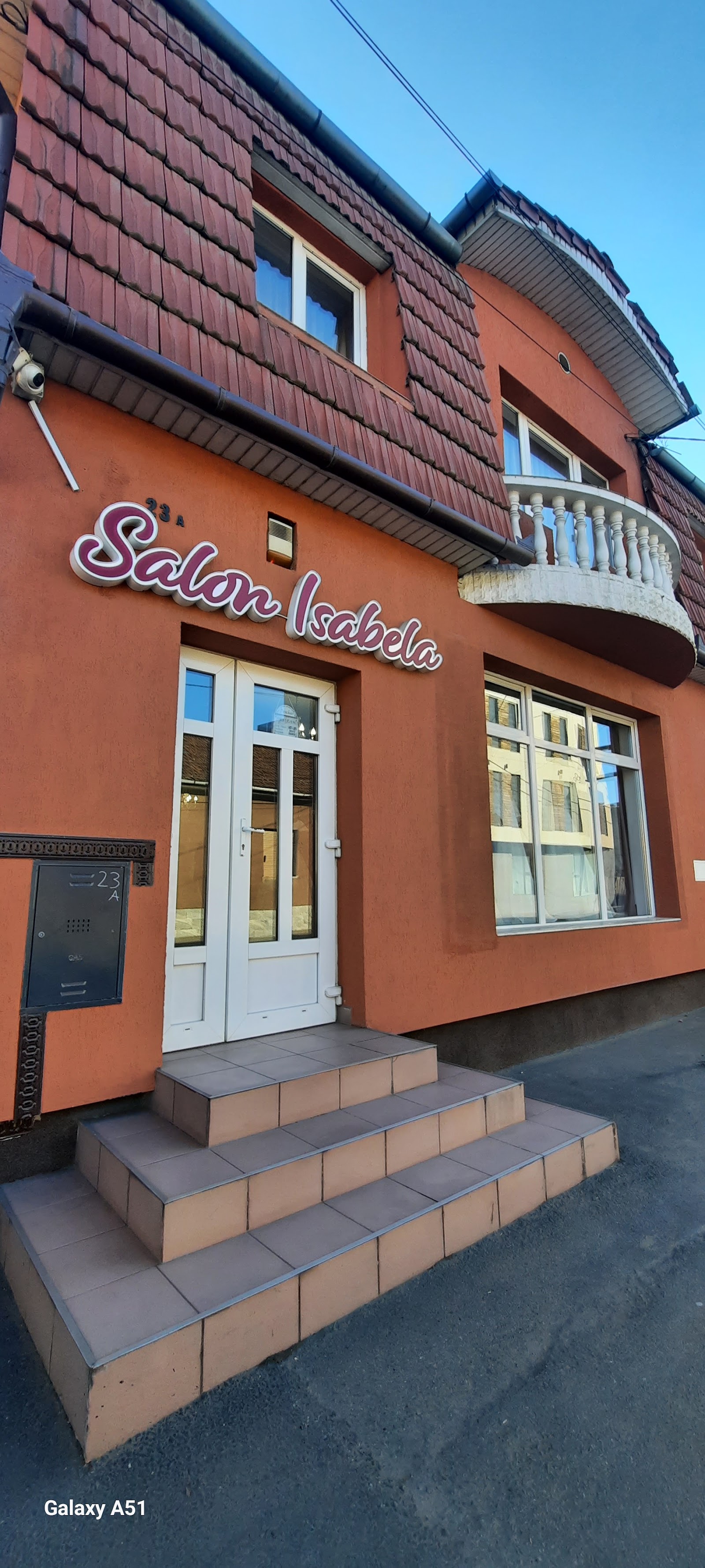 SALON ISABELA