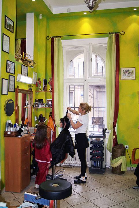 Salon Provocateur