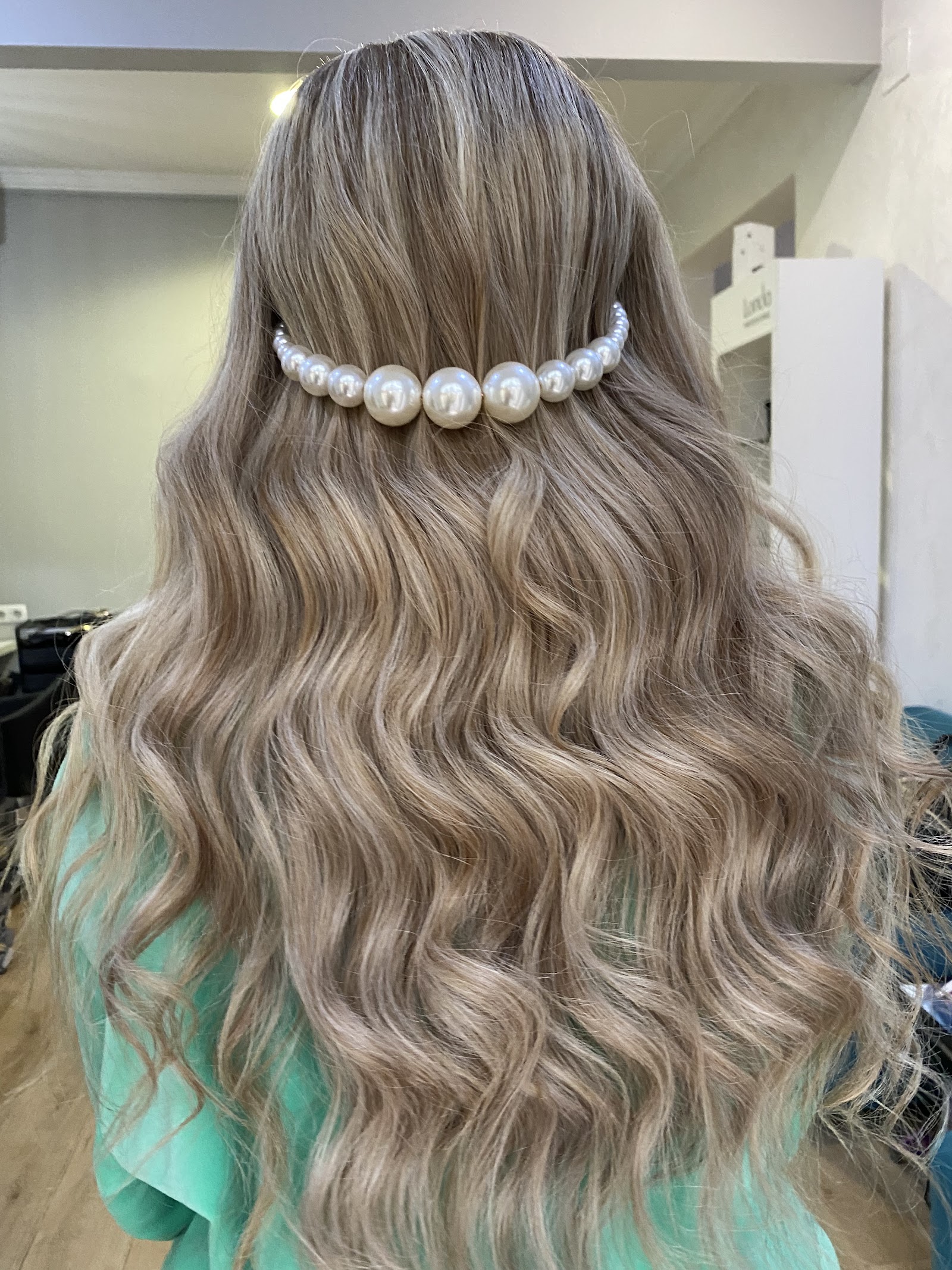 AnaNe BeautyStudio &Academy