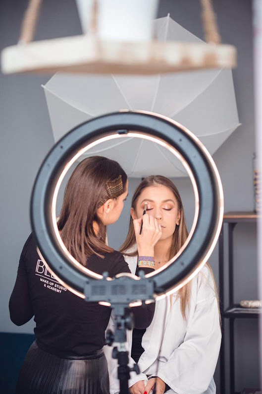 BLEND Make-Up Studio & Academy