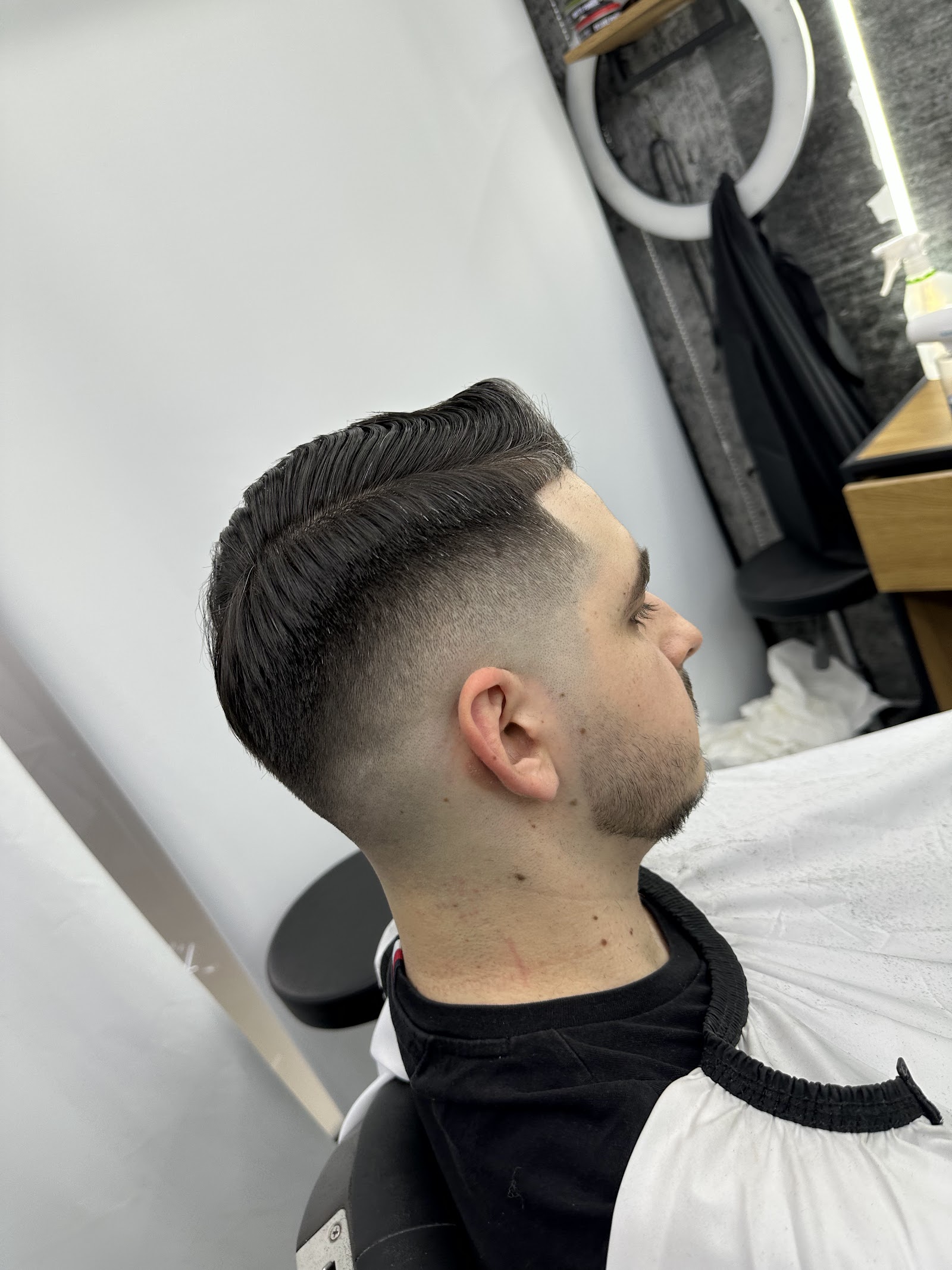 MASSIVE SALON & ACADEMY