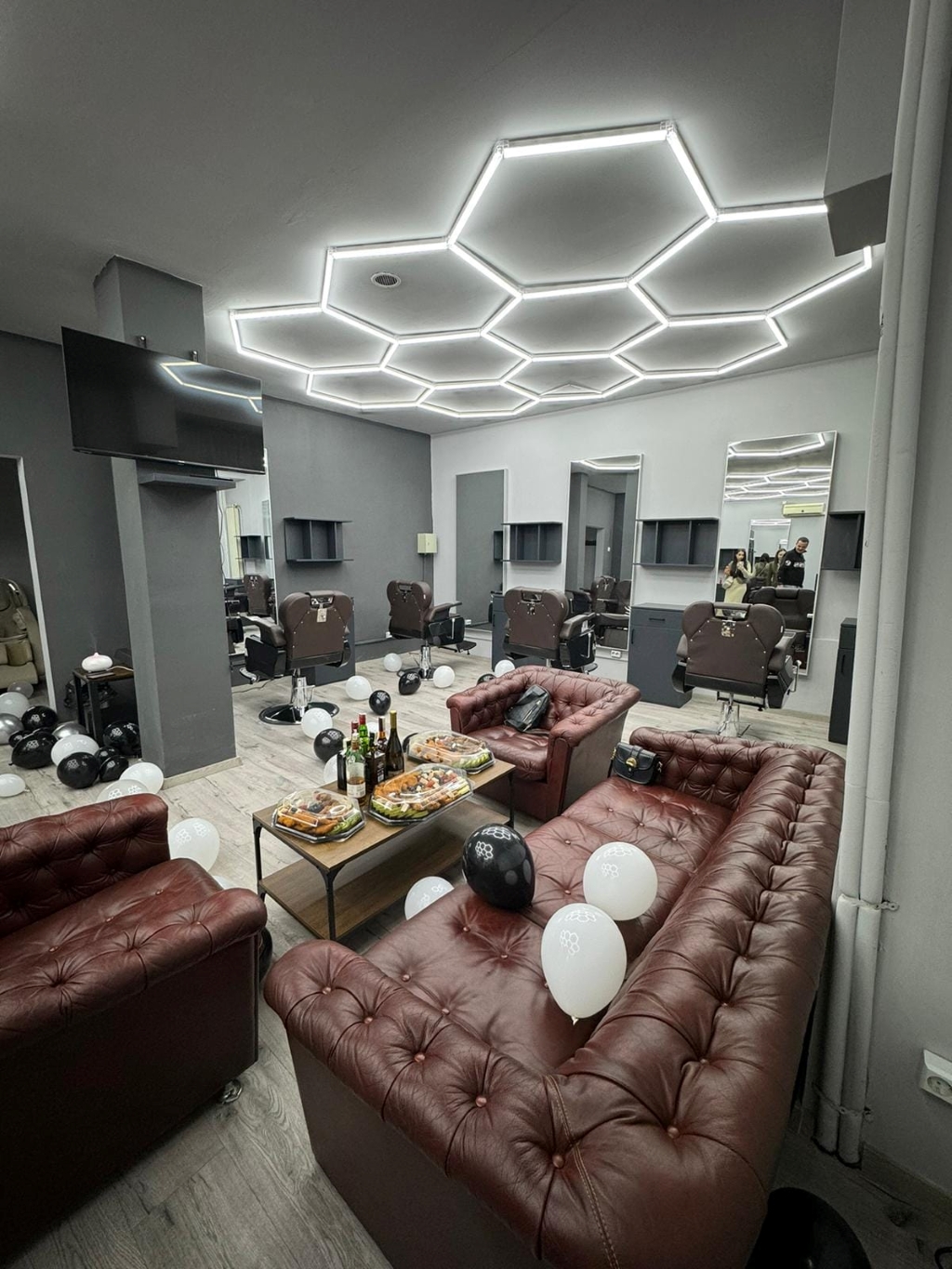 HeadLine Salon