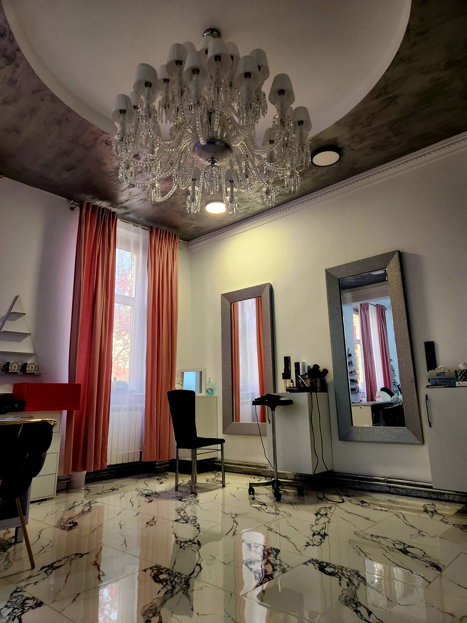 Contur Beauty Center Oradea ,România
