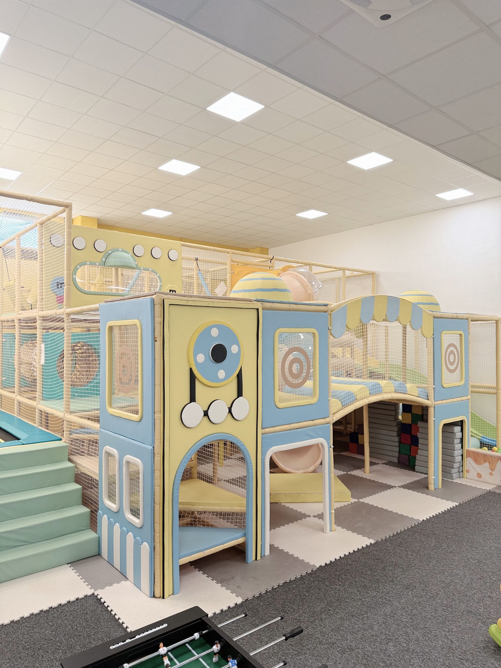 Pingwin KIDS - Loc de joacă pentru petreceri și evenimente pentru copii