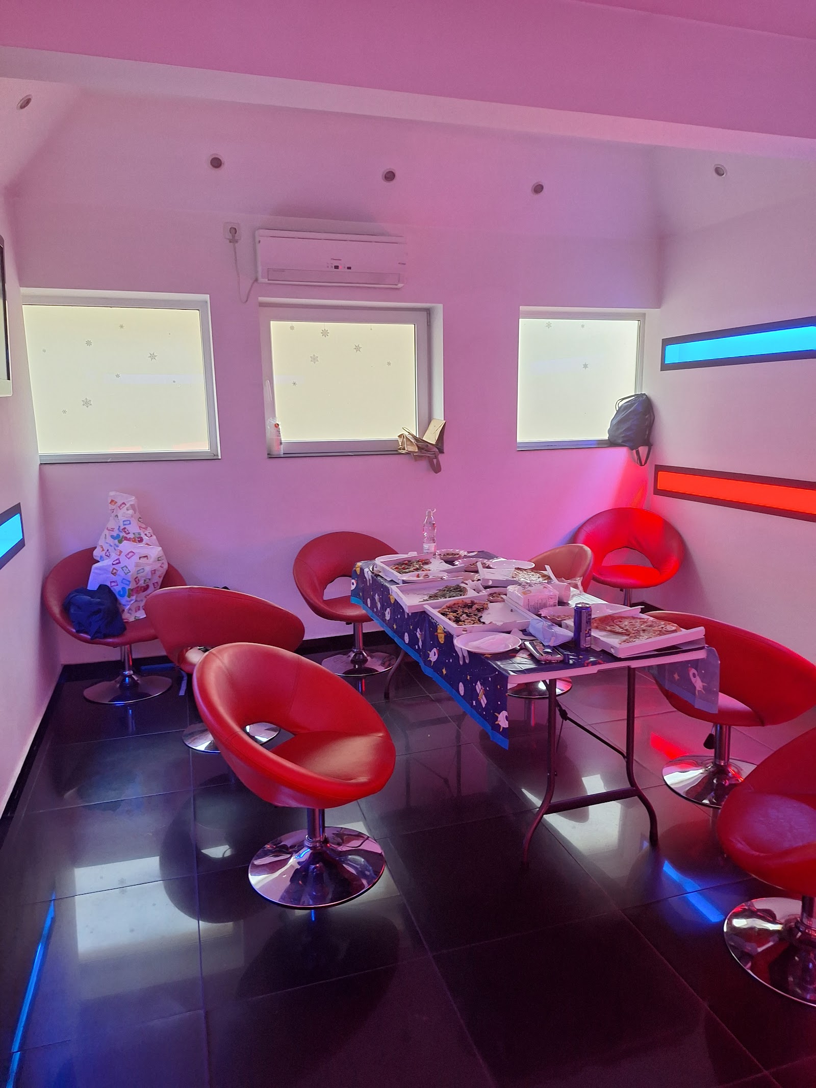 Lazer Star Arena Laser Tag and Lounge