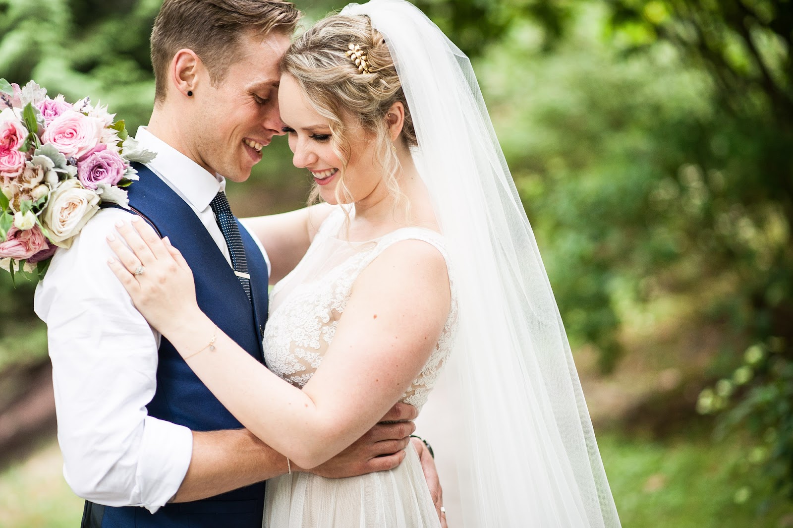 LUCKY WEDDING