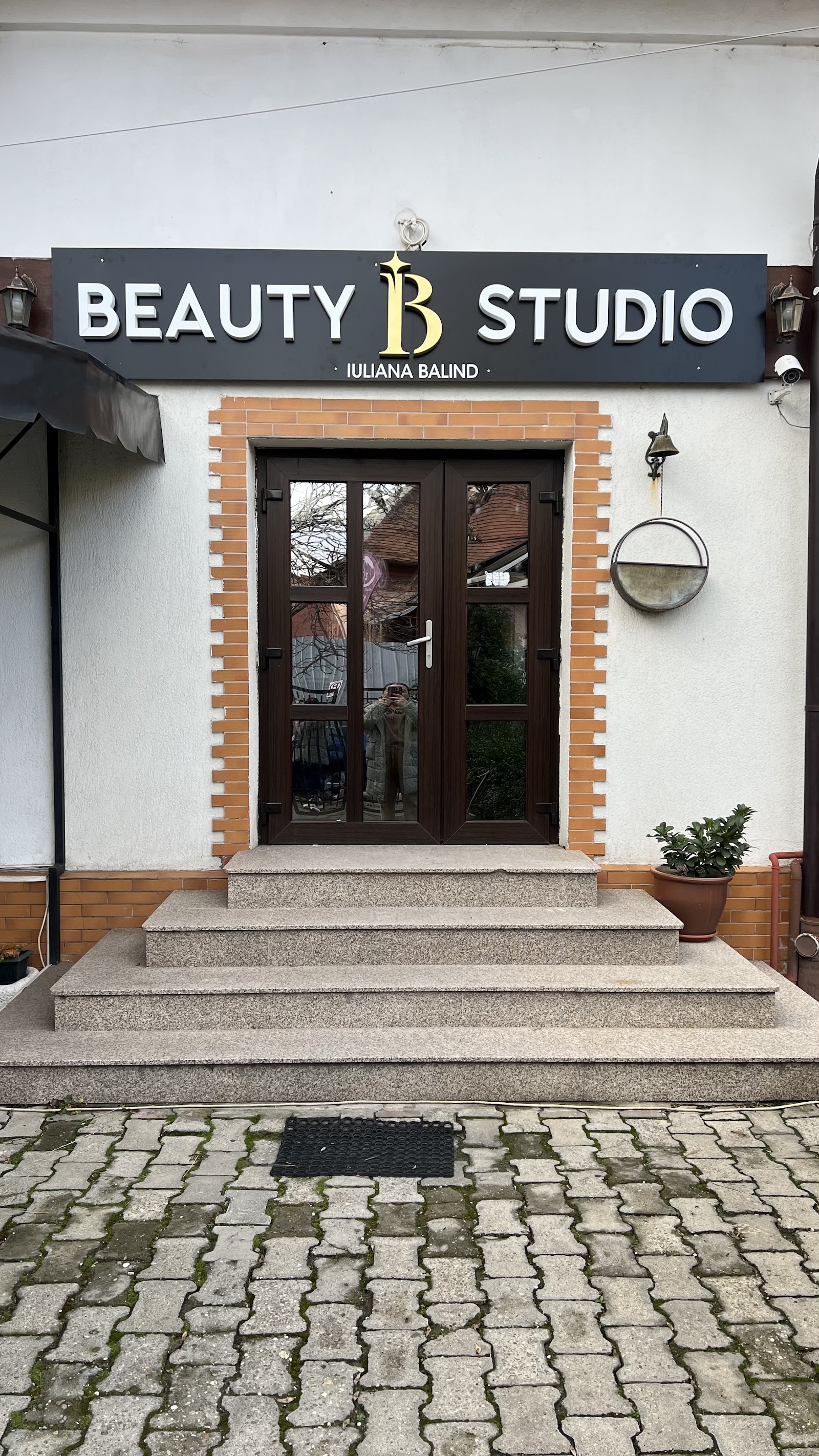 Iuliana Balind Beauty Studio