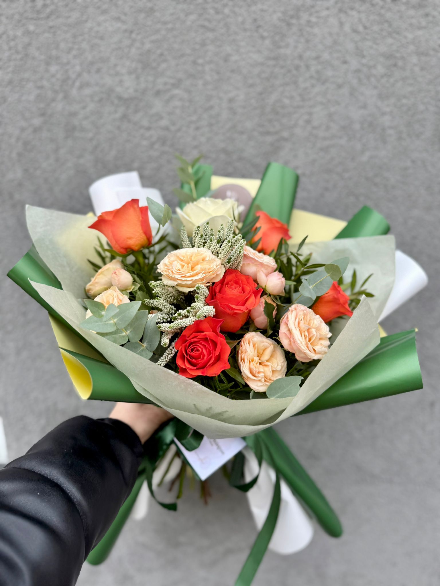 Lorea Unique Flower Shop - Livrare flori Sibiu