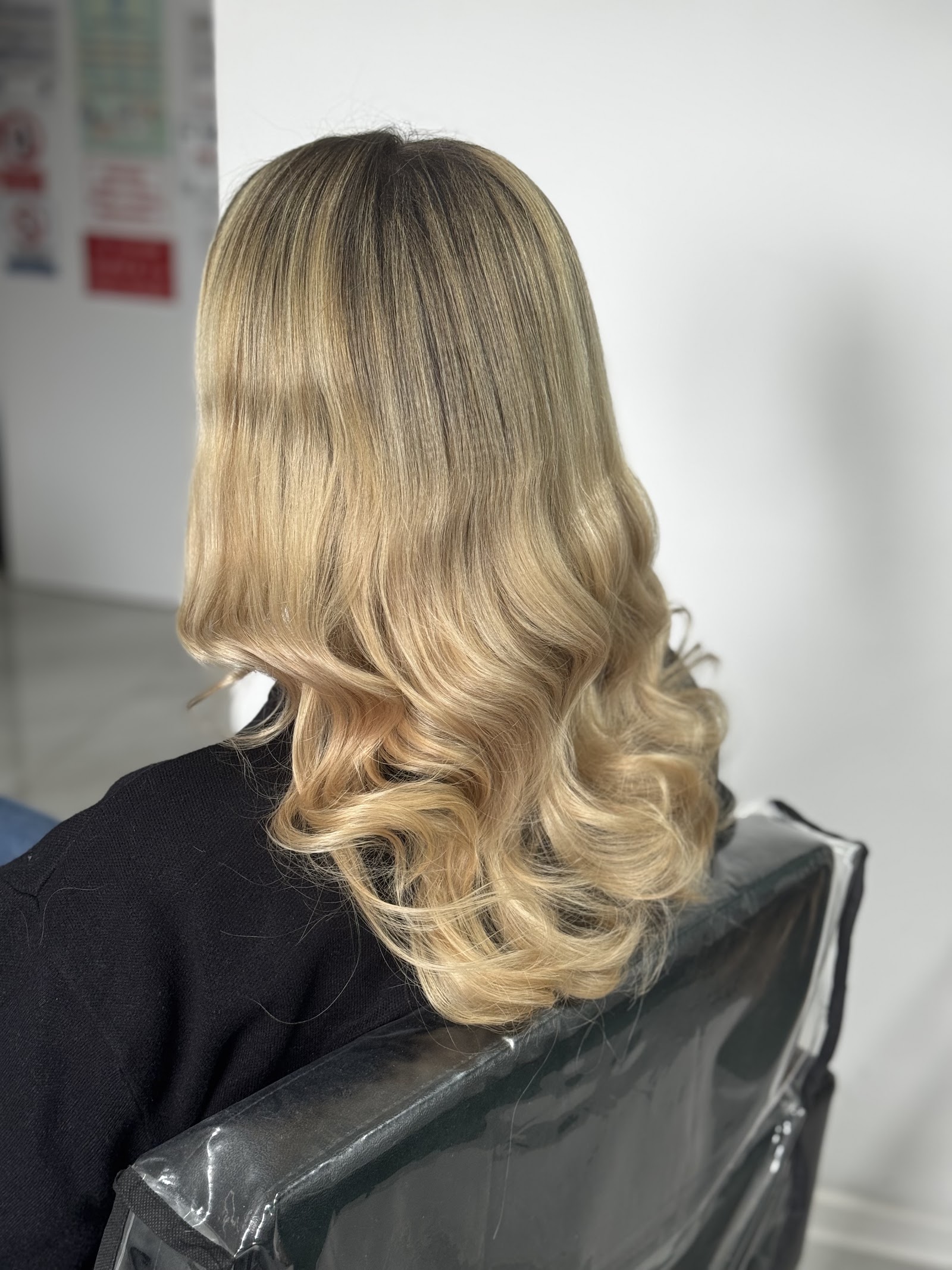 TR Beauty Salon