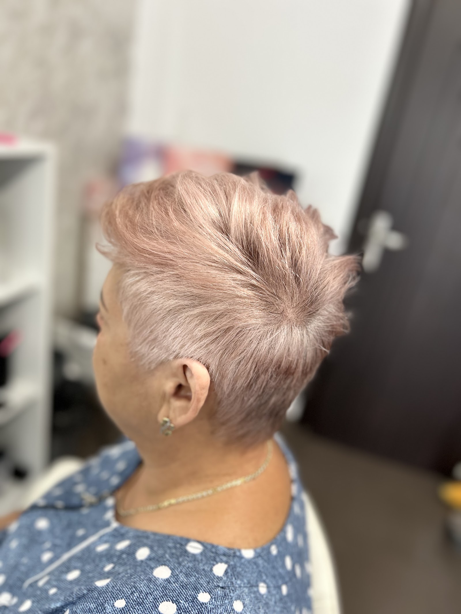 Glamour salon hair&makeup